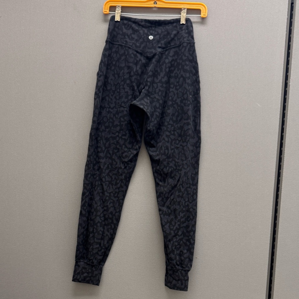 Lululemon Align Jogger 28” Camo - Size 4